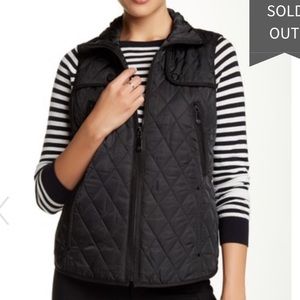 Vince Camuto black quilted vest